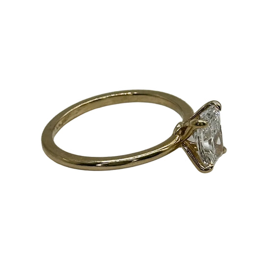 18k yg Lab Grown Rect. Modified brilliant Solitaire Ring w/Diamond Cert.