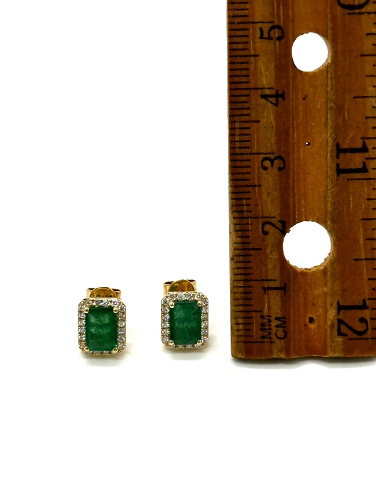 EFFY 14k yg Emerald Shaped Halo Set Emerald Stud Earrings