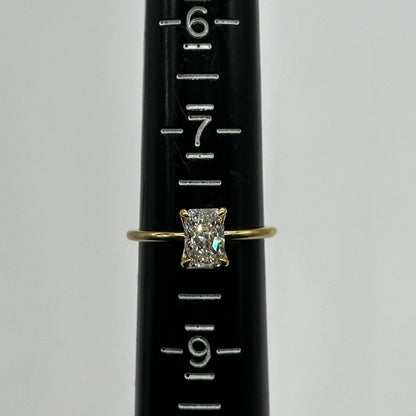 18k yg Lab Grown Rect. Modified brilliant Solitaire Ring w/Diamond Cert.