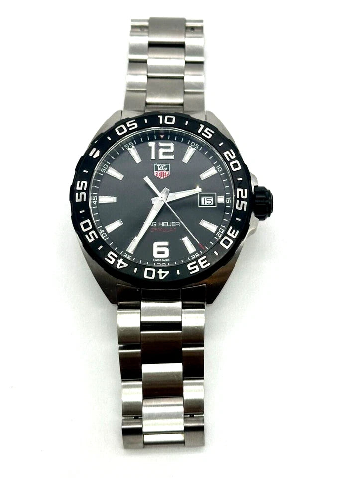 TAG Heuer Mens Silver Tone Black Dial Quartz Watch