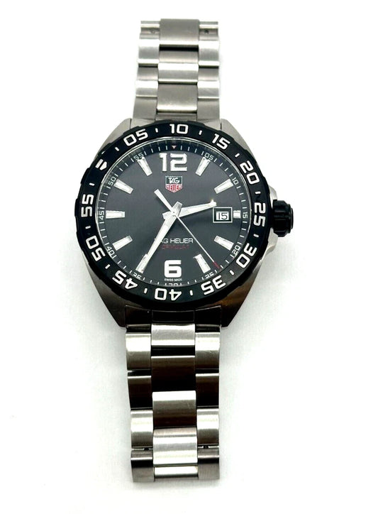 TAG Heuer Mens Silver Tone Black Dial Quartz Watch