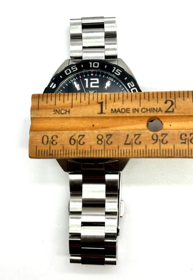 TAG Heuer Mens Silver Tone Black Dial Quartz Watch