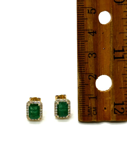 EFFY 14k yg Emerald Shaped Halo Set Emerald Stud Earrings